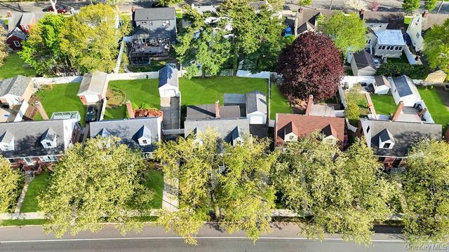 445 Peninsula Boulevard, Lynbrook, NY 11563