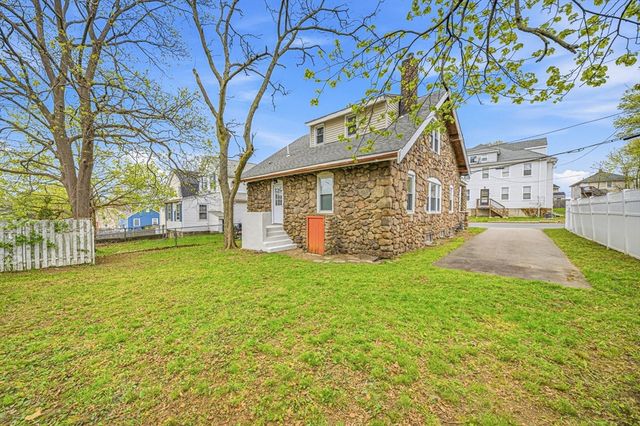 12 Marietta Ave, Braintree, MA 02184