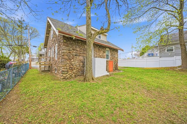 12 Marietta Ave, Braintree, MA 02184