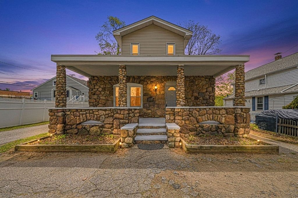 12 Marietta Ave, Braintree, MA 02184
