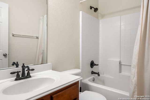 5704 Mahogany Bay, Schertz, TX 78108