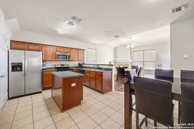 5704 Mahogany Bay, Schertz, TX 78108