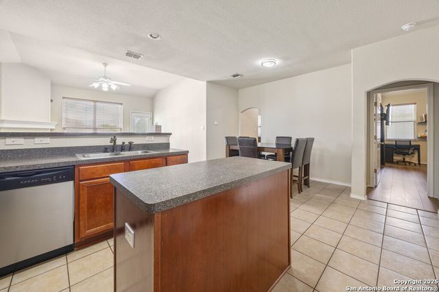 5704 Mahogany Bay, Schertz, TX 78108