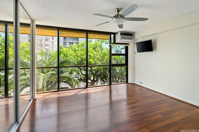 2101 Nuuanu Avenue I103, Honolulu, HI 96817