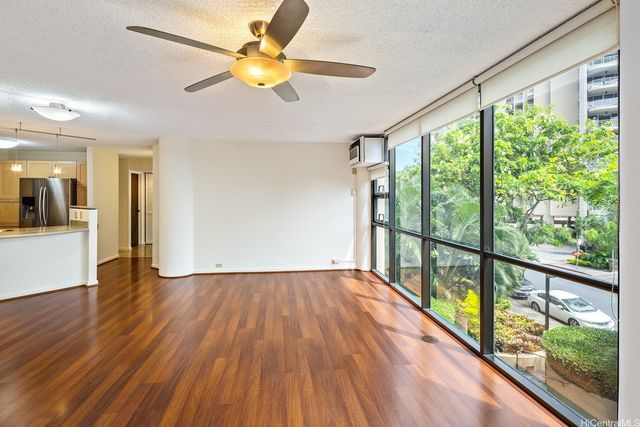 2101 Nuuanu Avenue I103, Honolulu, HI 96817