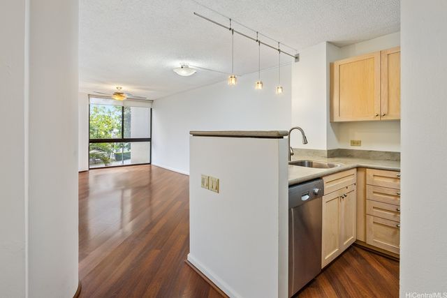 2101 Nuuanu Avenue I103, Honolulu, HI 96817