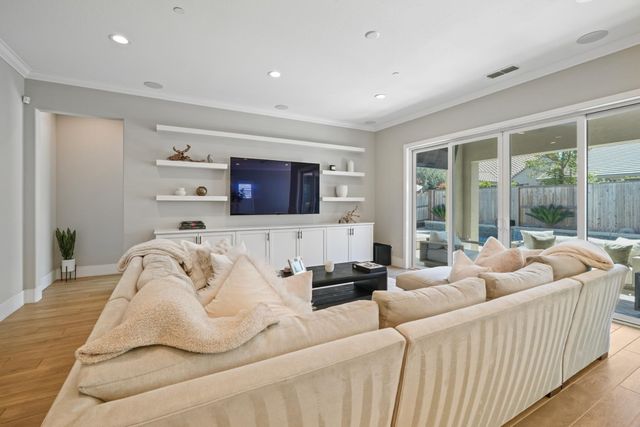 2632 Mayfair St, Lodi, CA 95242