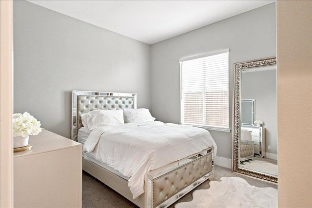 2632 Mayfair St, Lodi, CA 95242