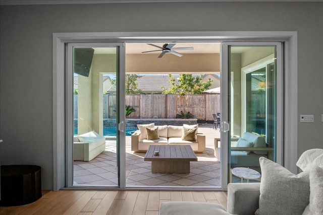 2632 Mayfair St, Lodi, CA 95242
