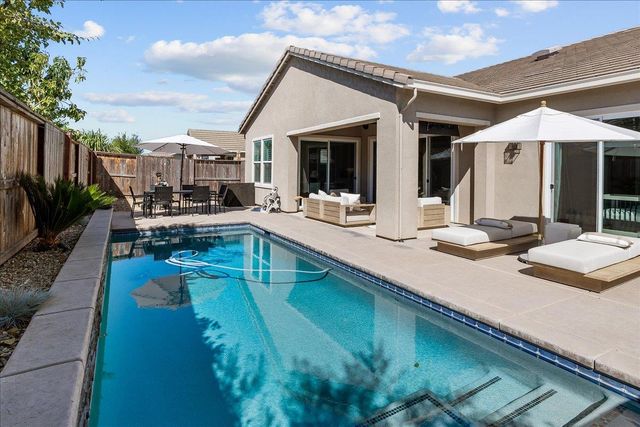 2632 Mayfair St, Lodi, CA 95242