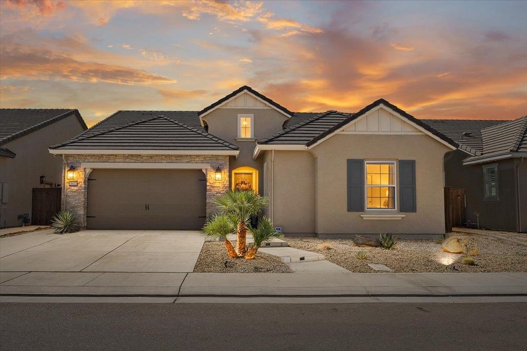 2632 Mayfair St, Lodi, CA 95242