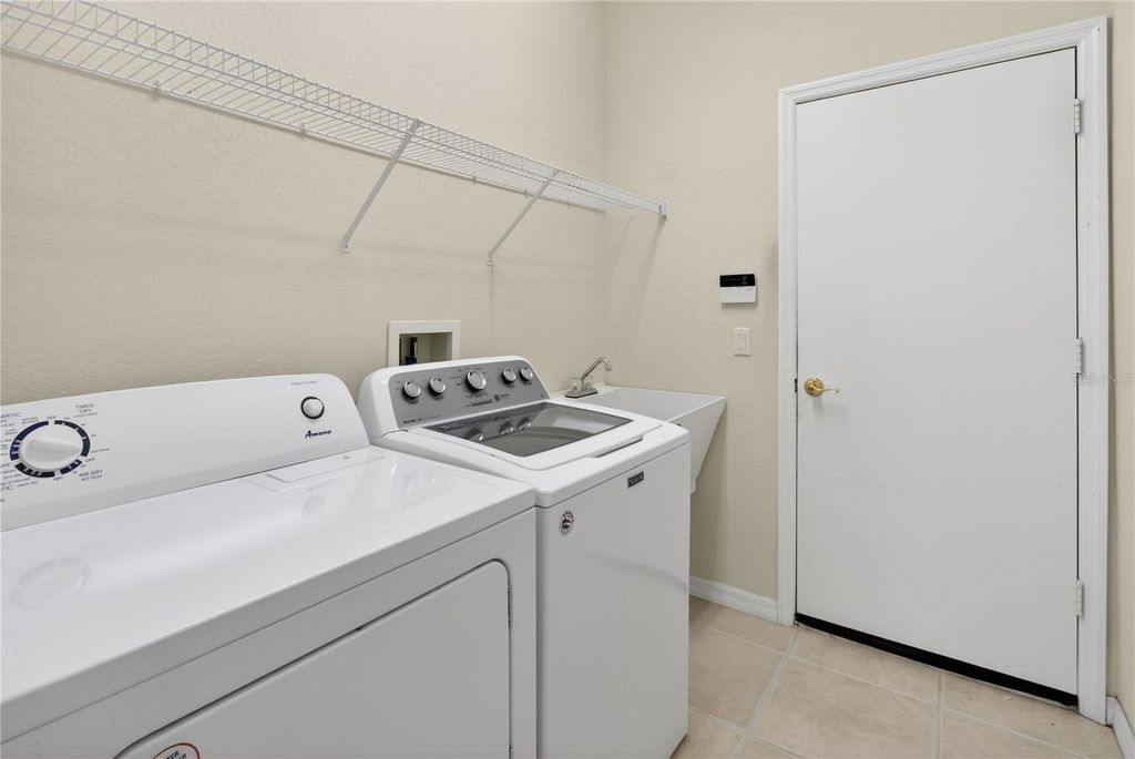 Image 13 of property listing at 267 HERITAGE ISLES WAY, Bradenton, FL 34212