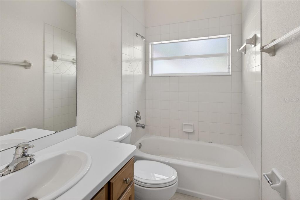 Image 20 of property listing at 267 HERITAGE ISLES WAY, Bradenton, FL 34212