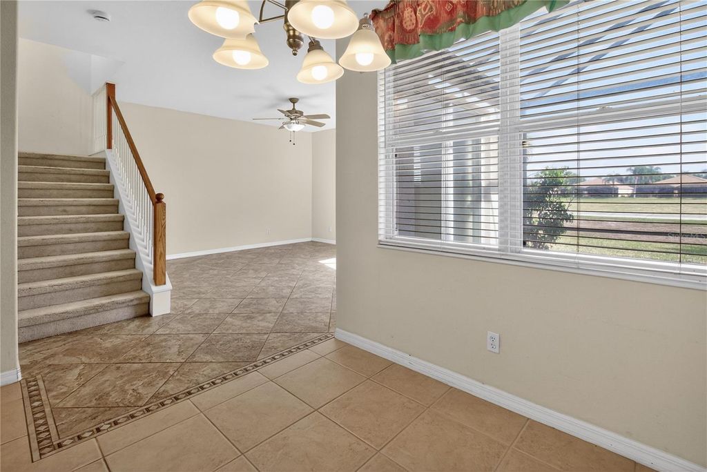 Image 3 of property listing at 267 HERITAGE ISLES WAY, Bradenton, FL 34212
