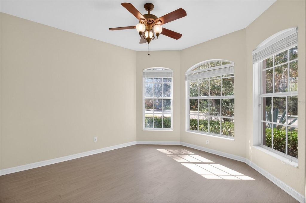 Image 5 of property listing at 267 HERITAGE ISLES WAY, Bradenton, FL 34212