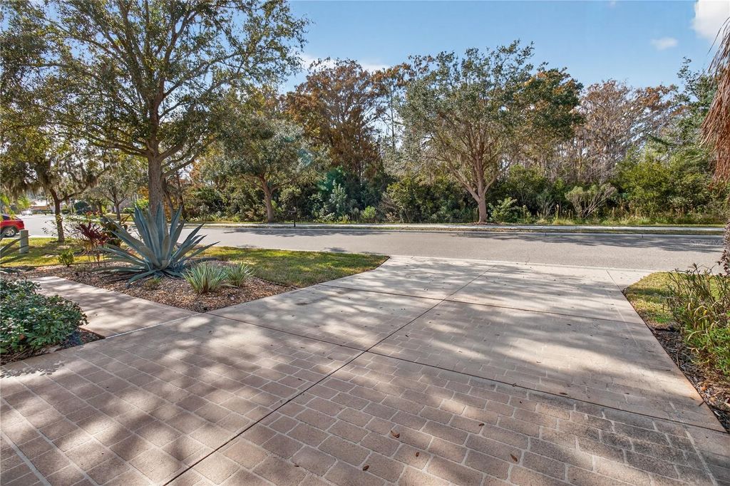 Image 44 of property listing at 267 HERITAGE ISLES WAY, Bradenton, FL 34212