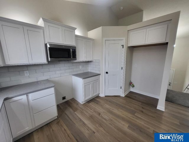 918 W Avondale Street, Lincoln, NE 68523