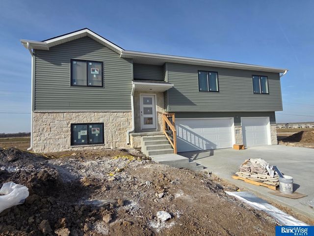 918 W Avondale Street, Lincoln, NE 68523