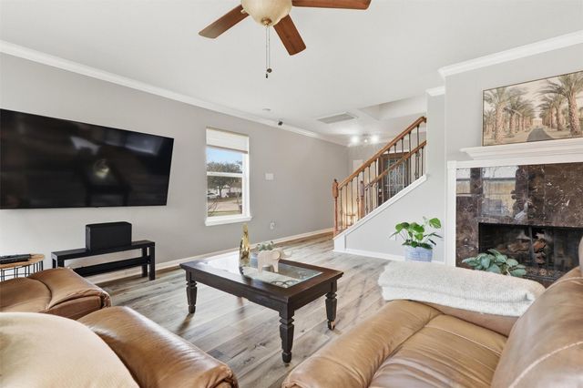 2631 Skyview Downs Drive, Houston, TX 77047