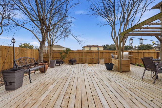 2631 Skyview Downs Drive, Houston, TX 77047