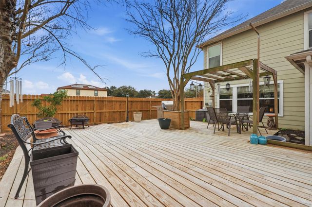 2631 Skyview Downs Drive, Houston, TX 77047