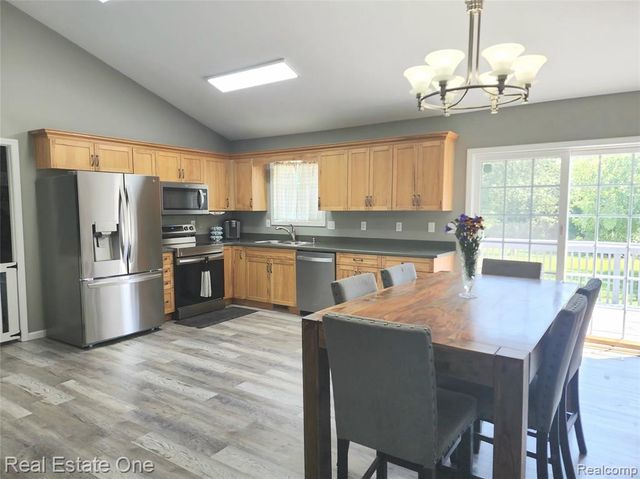 11441 Wooden Road, Hanover, MI 49241
