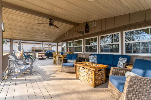 154 Elm Point Street, Kimberling City, MO 65686