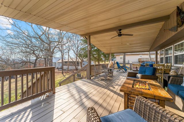 154 Elm Point Street, Kimberling City, MO 65686