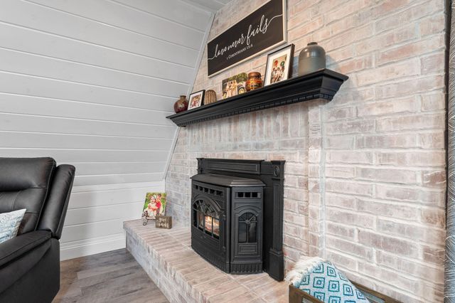 154 Elm Point Street, Kimberling City, MO 65686