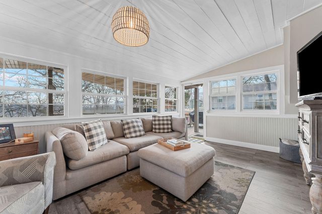 154 Elm Point Street, Kimberling City, MO 65686