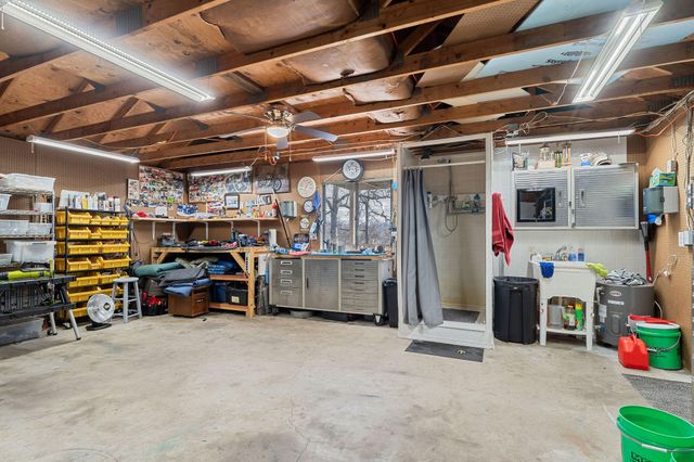 154 Elm Point Street, Kimberling City, MO 65686