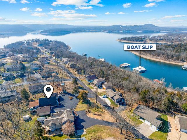 154 Elm Point Street, Kimberling City, MO 65686