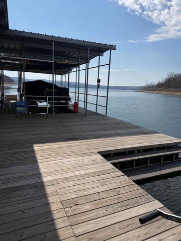 154 Elm Point Street, Kimberling City, MO 65686