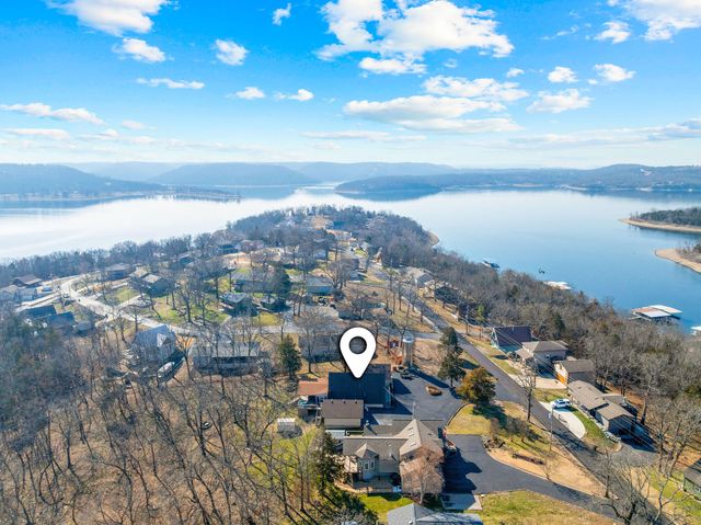 154 Elm Point Street, Kimberling City, MO 65686