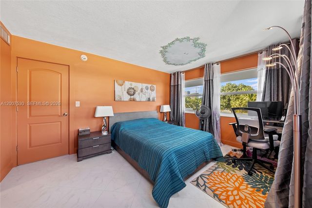 470 Paradise Isle Blvd 310, Hallandale Beach, FL 33009