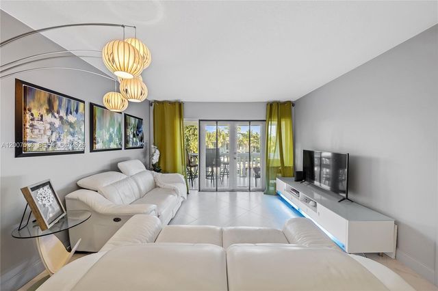 470 Paradise Isle Blvd 310, Hallandale Beach, FL 33009