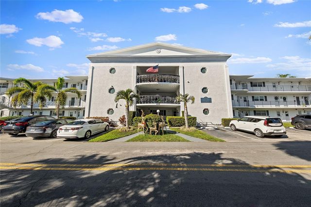 470 Paradise Isle Blvd 310, Hallandale Beach, FL 33009