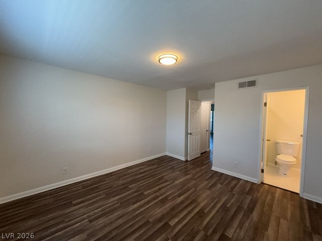 2856 Klinger Circle 3, Las Vegas, NV 89121