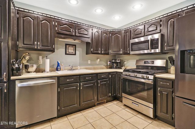 67 Lakyn Drive, Crossville, TN 38571