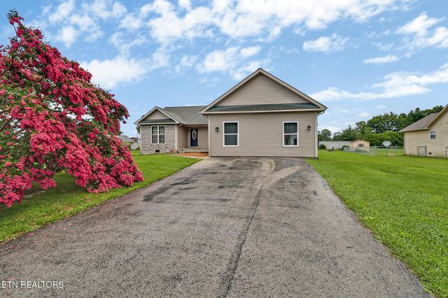 67 Lakyn Drive, Crossville, TN 38571