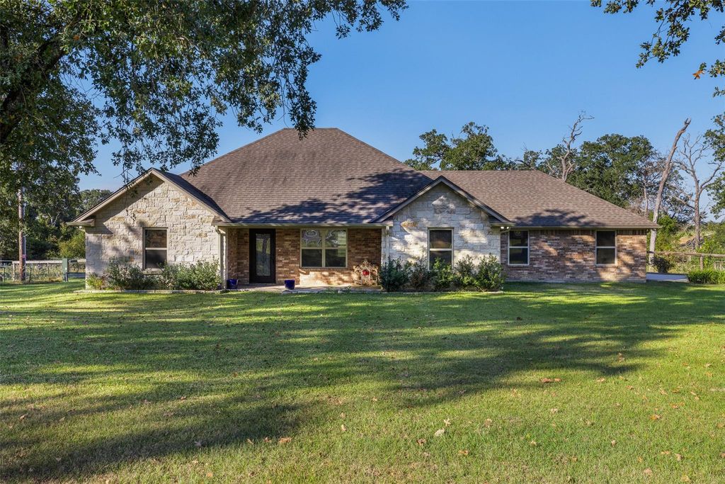 13721 N Farm To Market 46, Bremond, TX 76629