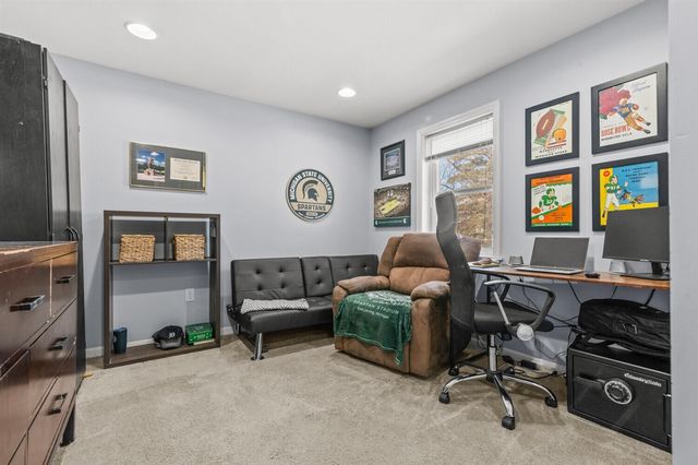 34101 Harlowshire Street, Farmington, MI 48335