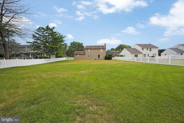 9 GREEN ACRE WAY, Glassboro, NJ 08028