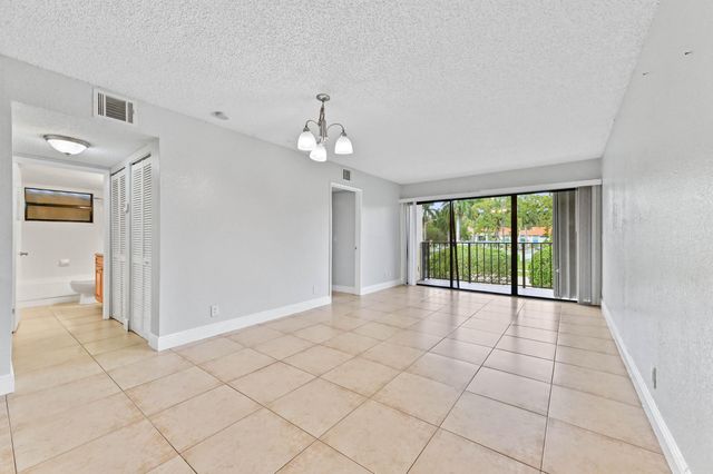 1445 Lake Crystal Drive F, West Palm Beach, FL 33411
