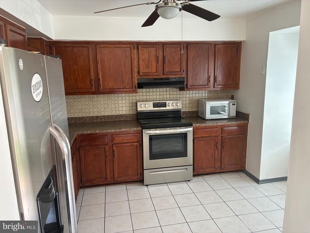 8265 LONDONDERRY CT, Laurel, MD 20707