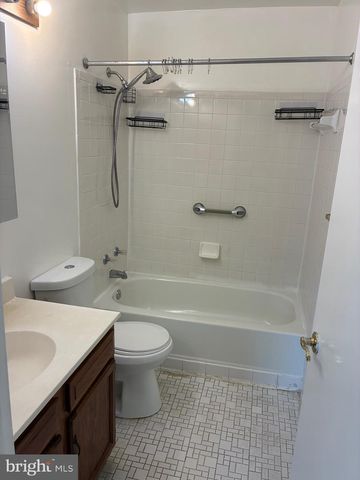 8265 LONDONDERRY CT, Laurel, MD 20707
