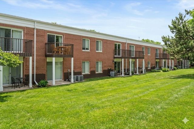 800 Ridge Road 117, Wilmette, IL 60091