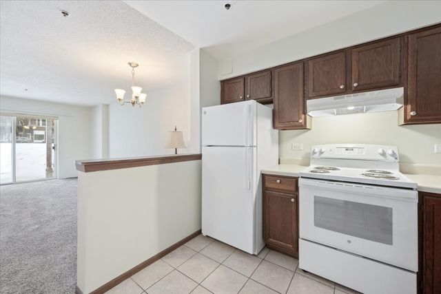 800 Ridge Road 117, Wilmette, IL 60091