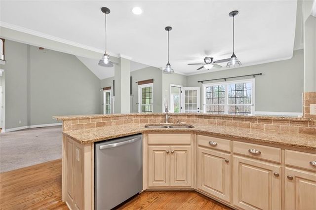 1624 Alcovy Ridge Crossing, Loganville, GA 30052