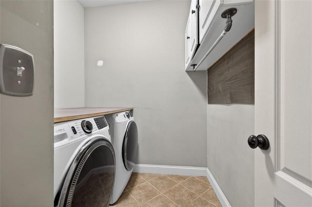 1624 Alcovy Ridge Crossing, Loganville, GA 30052